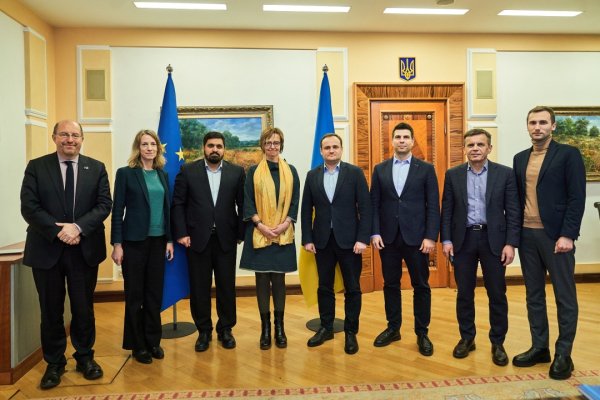 Кулеба зустрівся з представницею Єврокомісії - говорили про портову інфраструктуру та Ukraine Facility Кулеба зустрівся з представницею Єврокомісії - говорили про портову інфраструктуру та Ukraine Facility