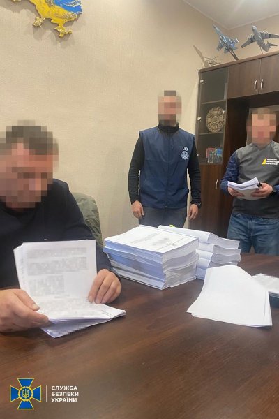 СБУ та НАБУ викрили посадовців ЗСУ, які "переплатили" 27 млн грн на закупівлі запчастин до бойових літаків
СБУ та НАБУ викрили посадовців ЗСУ, які "переплатили" 27 млн грн на закупівлі запчастин до бойових літаків