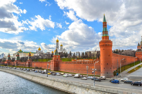 В РФ назріває фінансова криза: з'явився шанс закінчити війну в Україні, - Politico В РФ назріває фінансова криза: з'явився шанс закінчити війну в Україні, - Politico