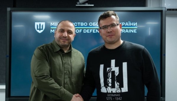 Україна і Литва підписали меморандум про спільне виробництво безпілотників Україна і Литва підписали меморандум про спільне виробництво безпілотників