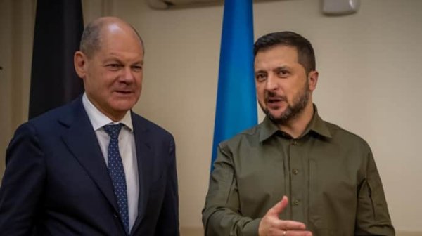 Шольц несколько месяцев назад советовался с Зеленским относительно звонка Путину – Кулеба Шольц несколько месяцев назад советовался с Зеленским относительно звонка Путину – Кулеба