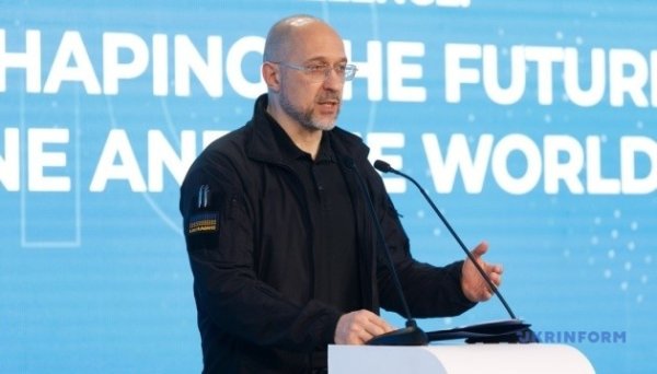Шмигаль: Маємо знайти баланс між потребами економікою та Cил оборони Шмигаль: Маємо знайти баланс між потребами економікою та Cил оборони