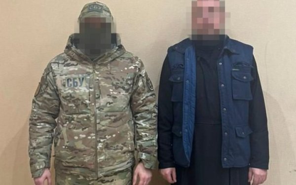 СБУ затримала клірика УПЦ МП, який шпигував за оборонцями Харкова
СБУ затримала клірика УПЦ МП, який шпигував за оборонцями Харкова