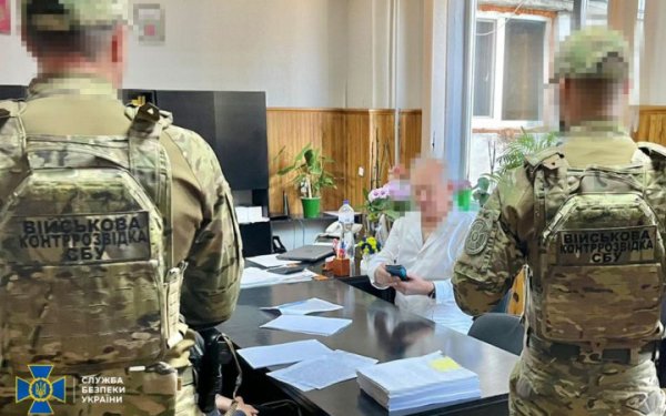 СБУ заявила про ліквідацію ще 4 “схем для ухилянтів”. Серед затриманих – посадовці МСЕК та ВЛК
СБУ заявила про ліквідацію ще 4 “схем для ухилянтів”. Серед затриманих – посадовці МСЕК та ВЛК