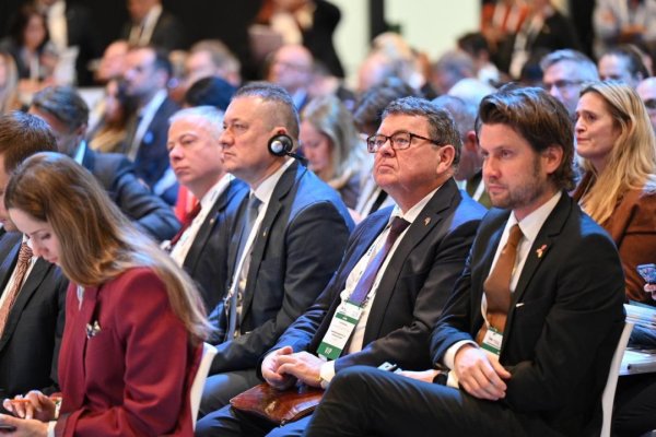 У Варшаві стартувала Перша інвестиційна конференція ЄС-Україна У Варшаві стартувала Перша інвестиційна конференція ЄС-Україна
