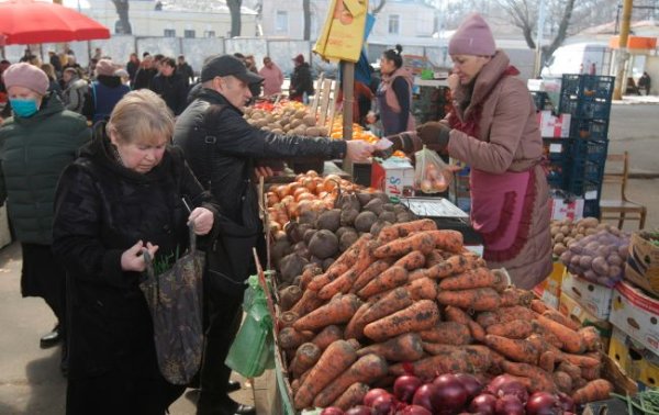Цены в Украине будут расти быстрее: финансовые аналитики и население ухудшили ожидания
Цены в Украине будут расти быстрее: финансовые аналитики и население ухудшили ожидания