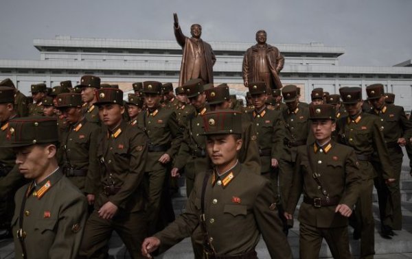 КНДР может отправить в РФ 100 тысяч военных, - Bloomberg
КНДР может отправить в РФ 100 тысяч военных, - Bloomberg