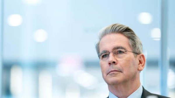 Дональд Трамп выбрал Скотта Бессента на должность министра финансов США Дональд Трамп выбрал Скотта Бессента на должность министра финансов США