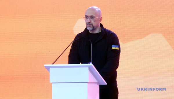 Уряд планує затвердити стратегію з розбудови пунктів пропуску - Шмигаль Уряд планує затвердити стратегію з розбудови пунктів пропуску - Шмигаль