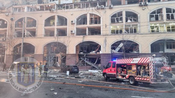Росіяни запустили по Києву 8 ракет, попередньо це - "Кинджали" та "Іскандери", - КМВА
Росіяни запустили по Києву 8 ракет, попередньо це - "Кинджали" та "Іскандери", - КМВА