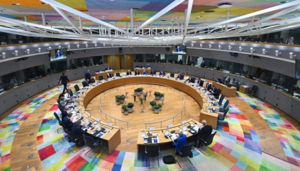 Єврорада підтвердила намір забезпечувати стабільну фінансову підтримку для України Єврорада підтвердила намір забезпечувати стабільну фінансову підтримку для України