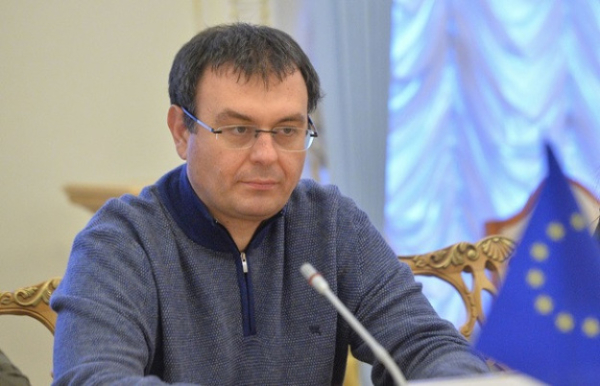 Гетманцев назвал главную причину использования зарплатных схем
Гетманцев назвал главную причину использования зарплатных схем