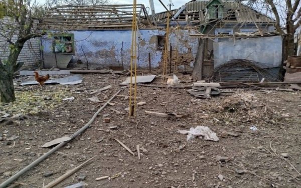 Внаслідок обстрілу Херсона постраждали два чоловіки (оновлено)
Внаслідок обстрілу Херсона постраждали два чоловіки (оновлено)