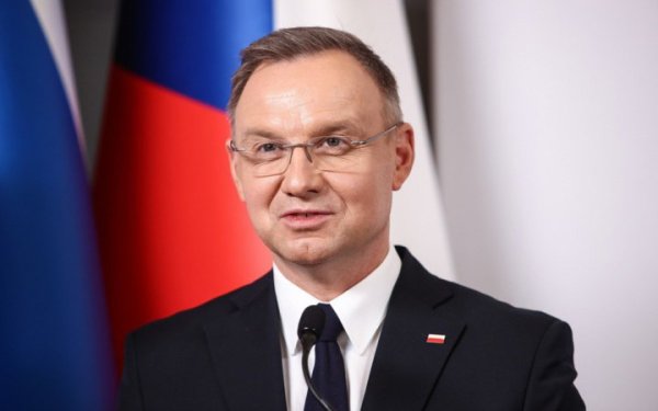 Президент Польщі: "Війна не може закінчитися перемогою Росії"
Президент Польщі: "Війна не може закінчитися перемогою Росії"