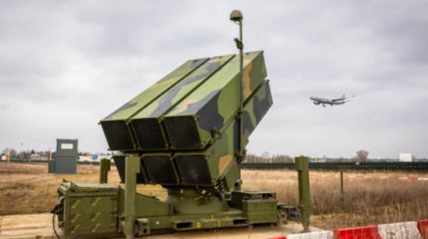 В Польше развернули NASAMS, чтобы обеспечить защиту центра помощи Украине В Польше развернули NASAMS, чтобы обеспечить защиту центра помощи Украине