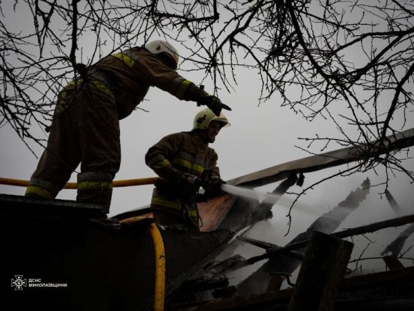 У передмісті Миколаєва місцевий мешканець врятував на пожежі чотирьох дітей
У передмісті Миколаєва місцевий мешканець врятував на пожежі чотирьох дітей