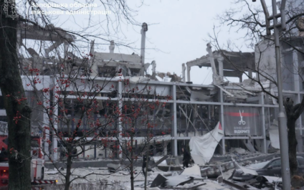 Ворог ударив по Запоріжжю. Зруйновано лікарню (доповнено)
Ворог ударив по Запоріжжю. Зруйновано лікарню (доповнено)