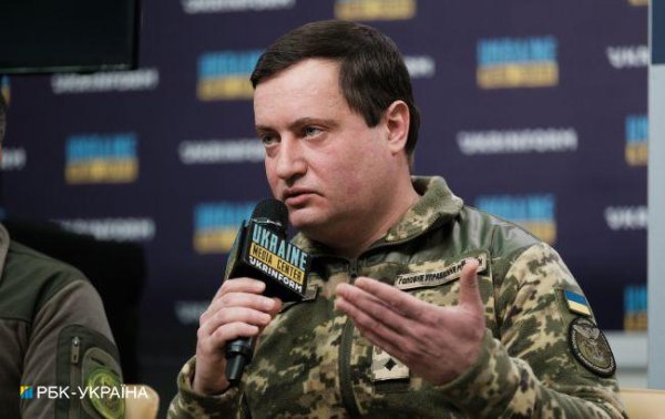 Треть объектов, поставляющих топливо армии РФ, повреждена или поражена, - ГУР
Треть объектов, поставляющих топливо армии РФ, повреждена или поражена, - ГУР