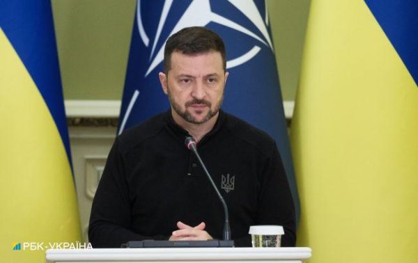 Зеленский подписал закон об условиях получения 50 млрд долларов от российских активов
Зеленский подписал закон об условиях получения 50 млрд долларов от российских активов