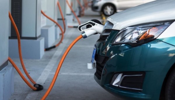 В Україні зменшуються продажі електромобілів В Україні зменшуються продажі електромобілів