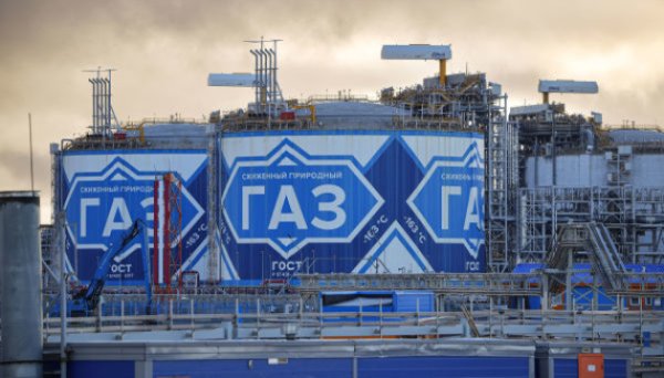 Ціни на скраплений газ у Росії впали вдвічі після санкцій ЄС - Reuters Ціни на скраплений газ у Росії впали вдвічі після санкцій ЄС - Reuters