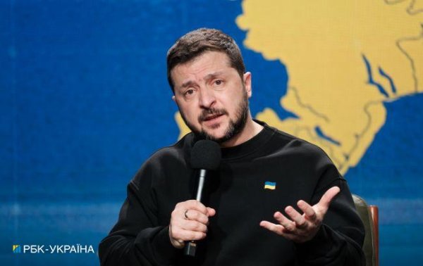 Не бумажка с несколькими подписями. Зеленский ответил, что нужно для завершения войны
Не бумажка с несколькими подписями. Зеленский ответил, что нужно для завершения войны