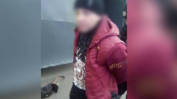 В Киеве патрульные "по горячим следам" задержали предполагаемого убийцу В Киеве патрульные "по горячим следам" задержали предполагаемого убийцу