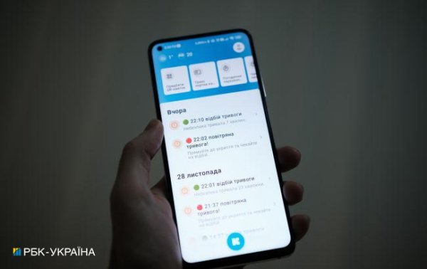 В Украине восстановили возможность сменить оператора мобильной связи с сохранением номера
В Украине восстановили возможность сменить оператора мобильной связи с сохранением номера