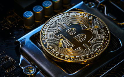 Bitcoin пробил новый исторический максимум: какая стоимость валюты
Bitcoin пробил новый исторический максимум: какая стоимость валюты