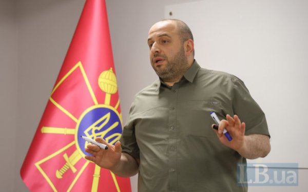 Умєров розповів про завершення першого етапу створення "патронатних служб" для військовослужбовців
Умєров розповів про завершення першого етапу створення "патронатних служб" для військовослужбовців