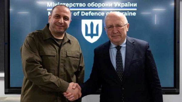 Умеров обсудил с еврокомиссаром по обороне подготовку бригад стратегического резерва Умеров обсудил с еврокомиссаром по обороне подготовку бригад стратегического резерва