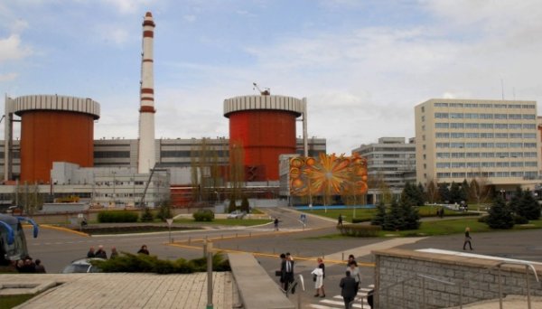 Масована атака: МАГАТЕ отримало інформацію про проліт «військових об’єктів» поблизу АЕС Масована атака: МАГАТЕ отримало інформацію про проліт «військових об’єктів» поблизу АЕС