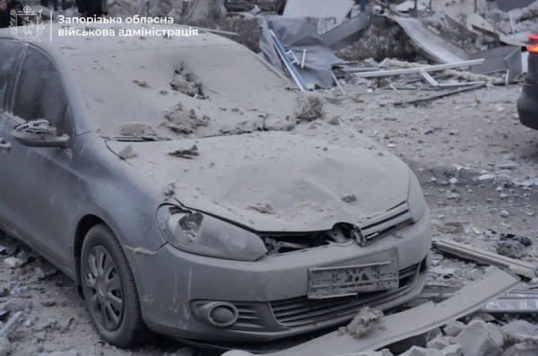 Ворог ударив по Запоріжжю. Зруйновано лікарню (доповнено)
Ворог ударив по Запоріжжю. Зруйновано лікарню (доповнено)