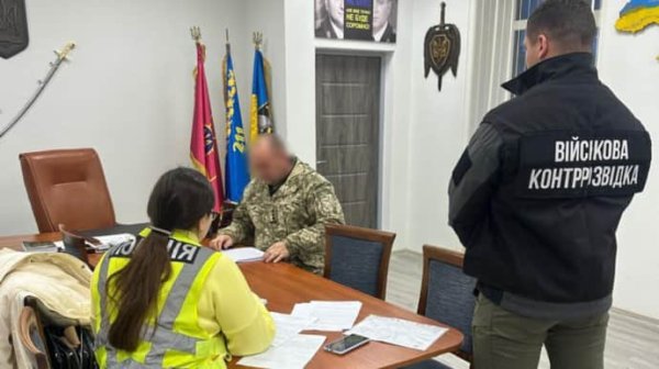 Издевательства и вымогательство в 211 бригаде: комбрига арестовали с залогом в 900 тысяч гривень Издевательства и вымогательство в 211 бригаде: комбрига арестовали с залогом в 900 тысяч гривень