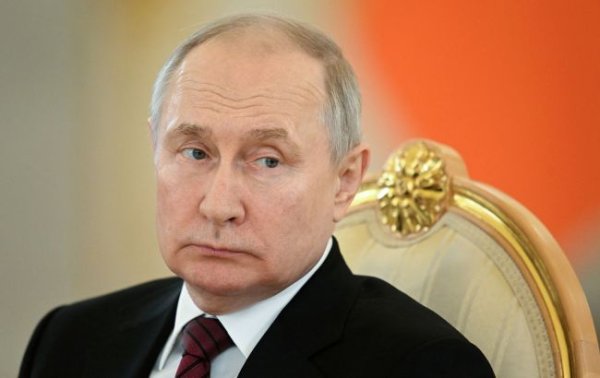 Фактор Индии. Как Европа покупает "отмытую нефть" и финансирует военную машину Путина
Фактор Индии. Как Европа покупает "отмытую нефть" и финансирует военную машину Путина