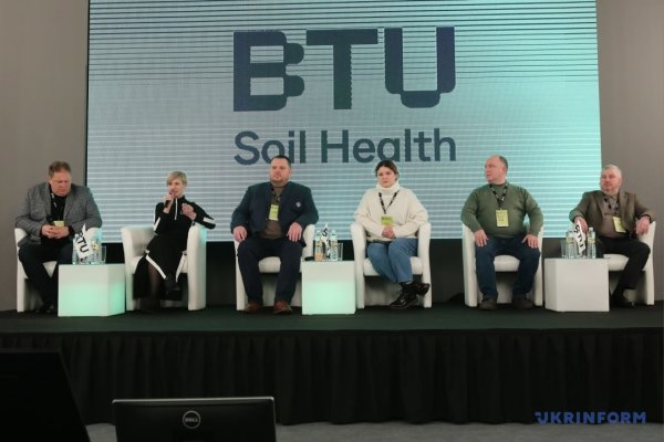 У Мінекономіки назвали площу ґрунтів, які зазнали критичного впливу війни У Мінекономіки назвали площу ґрунтів, які зазнали критичного впливу війни