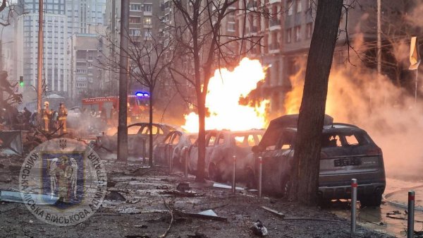 Росіяни запустили по Києву 8 ракет, попередньо це - "Кинджали" та "Іскандери", - КМВА
Росіяни запустили по Києву 8 ракет, попередньо це - "Кинджали" та "Іскандери", - КМВА
