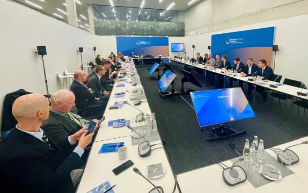 Україна постачатиме водень до ЄС - підписали меморандум про створення коридору Україна постачатиме водень до ЄС - підписали меморандум про створення коридору