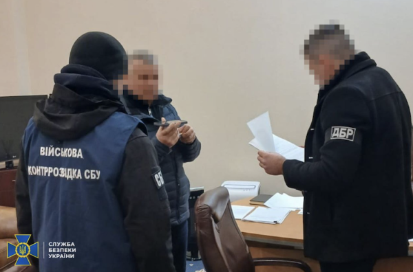 Затримали генералів, яким закидають провал оборони Харківської області в травні 2024
                                