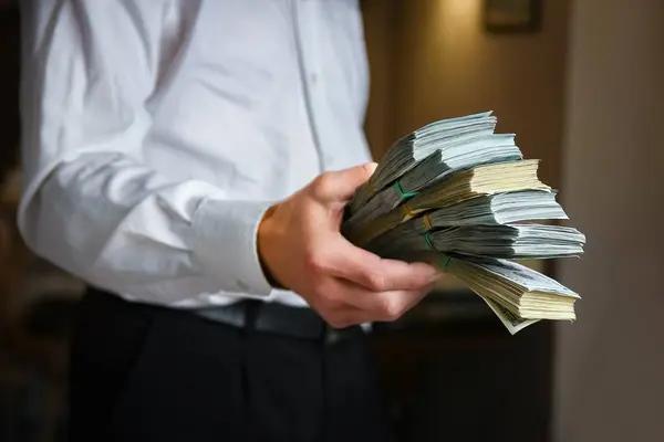 ЕС стал крупнейшим донором Украины в прошлом году, предоставив $17,3 млрд
ЕС стал крупнейшим донором Украины в прошлом году, предоставив $17,3 млрд