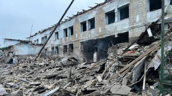 Пять человек ранены в Покровском районе из-за российских ударов Пять человек ранены в Покровском районе из-за российских ударов