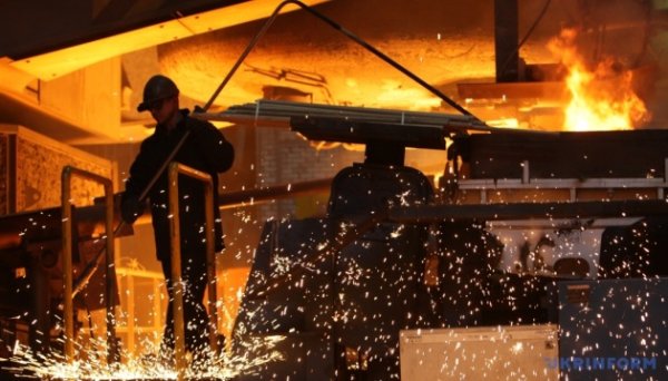 Українські металурги за рік збільшили виробництво на 21,6% Українські металурги за рік збільшили виробництво на 21,6%