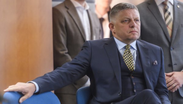 Фіцо знову погрожує Україні заходами у відповідь через зупинку транзиту російського газу Фіцо знову погрожує Україні заходами у відповідь через зупинку транзиту російського газу
