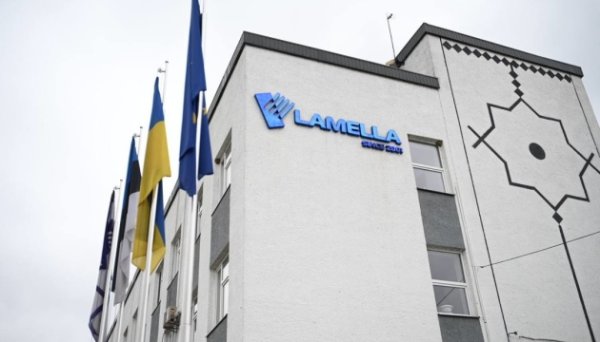 На закарпатському підприємстві пояснили, чому чекають на роботу працівників із Бангладеш На закарпатському підприємстві пояснили, чому чекають на роботу працівників із Бангладеш