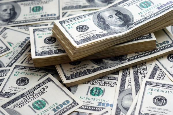 Що буде з курсом долара в Україні в лютому: прогноз банкіра Що буде з курсом долара в Україні в лютому: прогноз банкіра