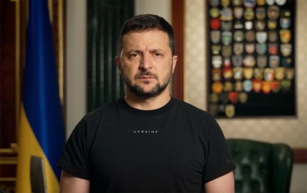 Зеленский разъяснил Фицо настоящую цену российского газа
Зеленский разъяснил Фицо настоящую цену российского газа