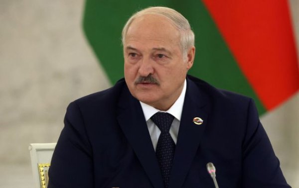 Британия ввела новые санкции против Беларуси после "победы" Лукашенко на выборах
Британия ввела новые санкции против Беларуси после "победы" Лукашенко на выборах