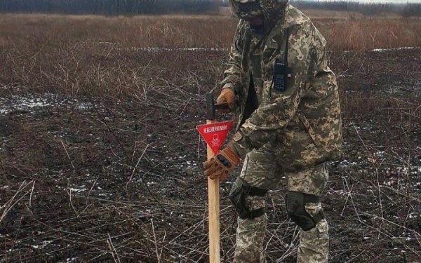За тиждень українські сапери знешкодили понад 1,5 тисячі вибухонебезпечних предметів
За тиждень українські сапери знешкодили понад 1,5 тисячі вибухонебезпечних предметів