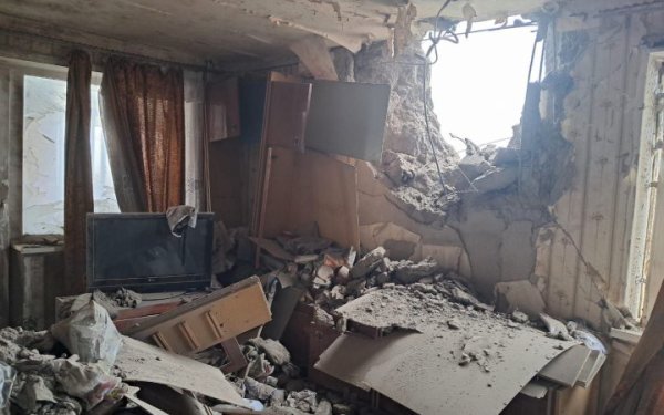 Окупанти вкрили артилерійським вогнем Нікополь на Дніпропетровщині, є постраждалі
Окупанти вкрили артилерійським вогнем Нікополь на Дніпропетровщині, є постраждалі