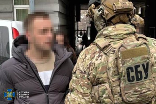 Депутат, служащие ТЦК, доброволец: СБУ рассказала о новых задержаниях за содействие уклонистам